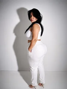 CurvyFireLatina Me gustas Pic
