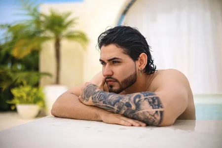 ElianKeiser: Public ( 6 фото)