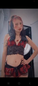 zaira_skinnya beautiful paraded suit for you Bild 5