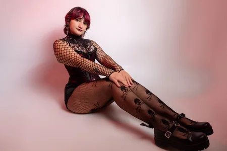 Manicgiiirl ❤️🔥 Red Lace Obsession ❤️🔥 Pic