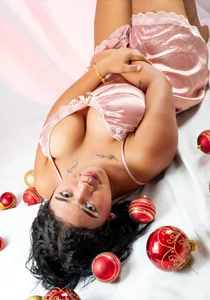 Bianca_Ethan Merry Christmas '25🎄  2টি ছবি