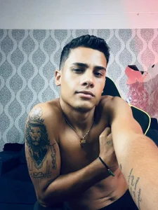 Bigx_Twink__ Dani 🫣 Pic 2