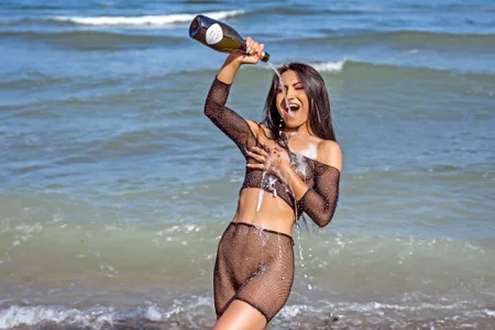 NikkiStarXのme...hot...beachの 7枚の写真