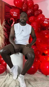 Jean_carlos94 San Valentin 🎁🎀 টি ছবি