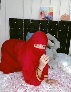 SamaraMaalouf_ Do you want to be with me for a moment 🥰 Pic 2