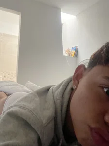 Zacktorres_ Hello 🍌 Foto 3