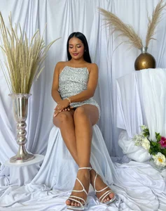 LYA_SWEETXのBetween lights and elegance👑の 4枚の写真