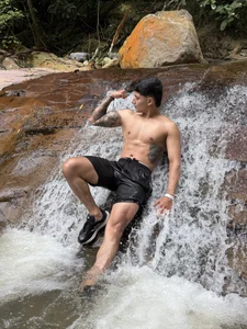 Damian23__のOne more adventureの 2枚の写真