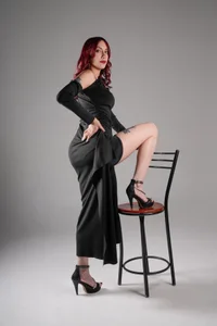 Ema_Jonees The dark drees Bilde 7