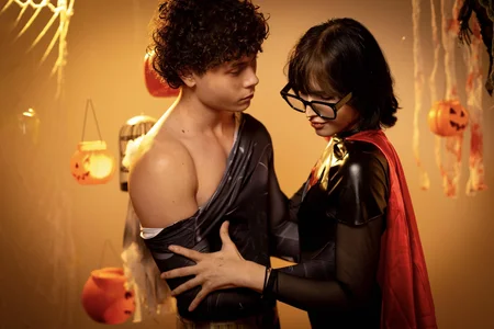 Chris_and_sam HALLOWEEN TIME Pic 5