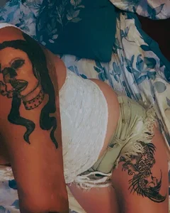 Hmblesexslaves Public Pic 3