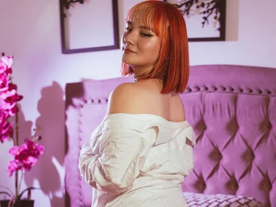 ValerieFlorez_ Red hair Pic