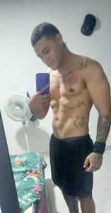 Dylan_and_Camilaa's XXX Nude Photo 1