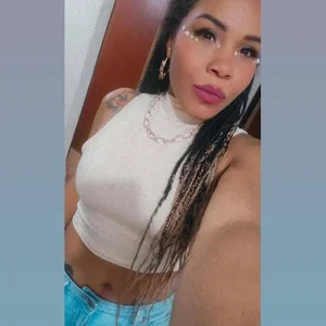 Hannagarces: Public ( 2 фото)