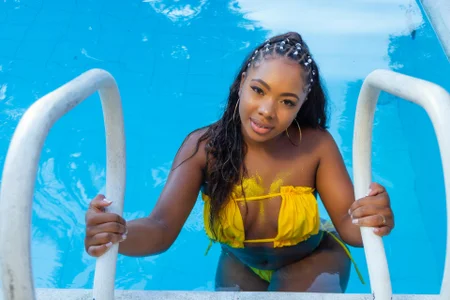 Niyirey1 piscina Pic 4