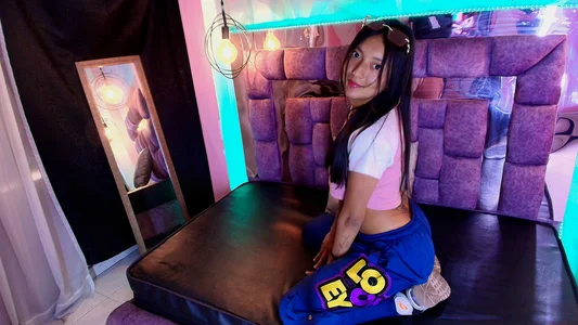 lili_owen Public Pic 5