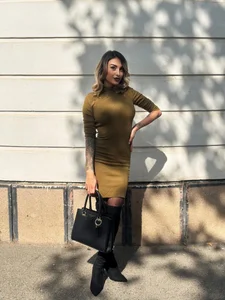 SonyaParker Public  2টি ছবি