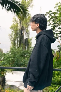 Nikolay_Gregori Pretty moments, wild thoughts 💭 Pic