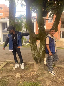 Latins_on_fire Public Foto 9