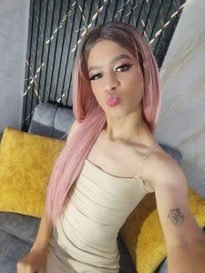 Andrea_Kitty_ Public Gambar 5
