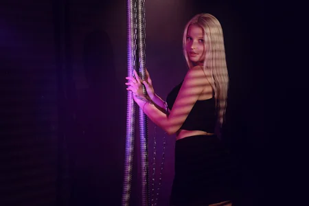 AliceJuly i'll shackled you in my chains Foto