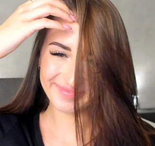 Emilia-Erooy Public slika 3