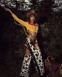 Bunny_Ross Sexy cowgirl 🤠 Pic 3