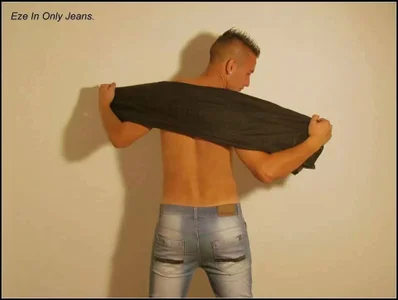 HesARG's XXX Nude Photo 3