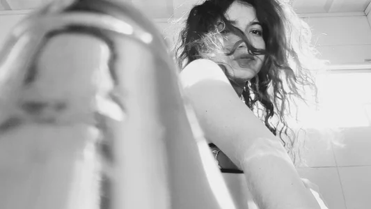 MeridaSeas Black and white sexfoto 2