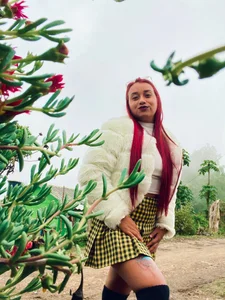 Meet me... od Scarlet1126  5 snímek