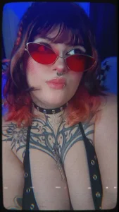 Mariana_velezz Girl Y2K! 💜  5. fénykép