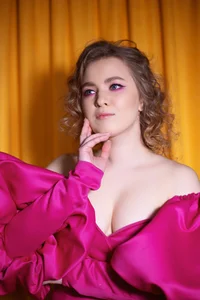 CassandraMarcy bright beam Poză