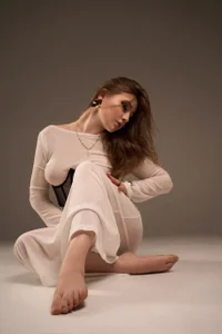 Sofia_beautifuul white dress 🤍 Pic 2