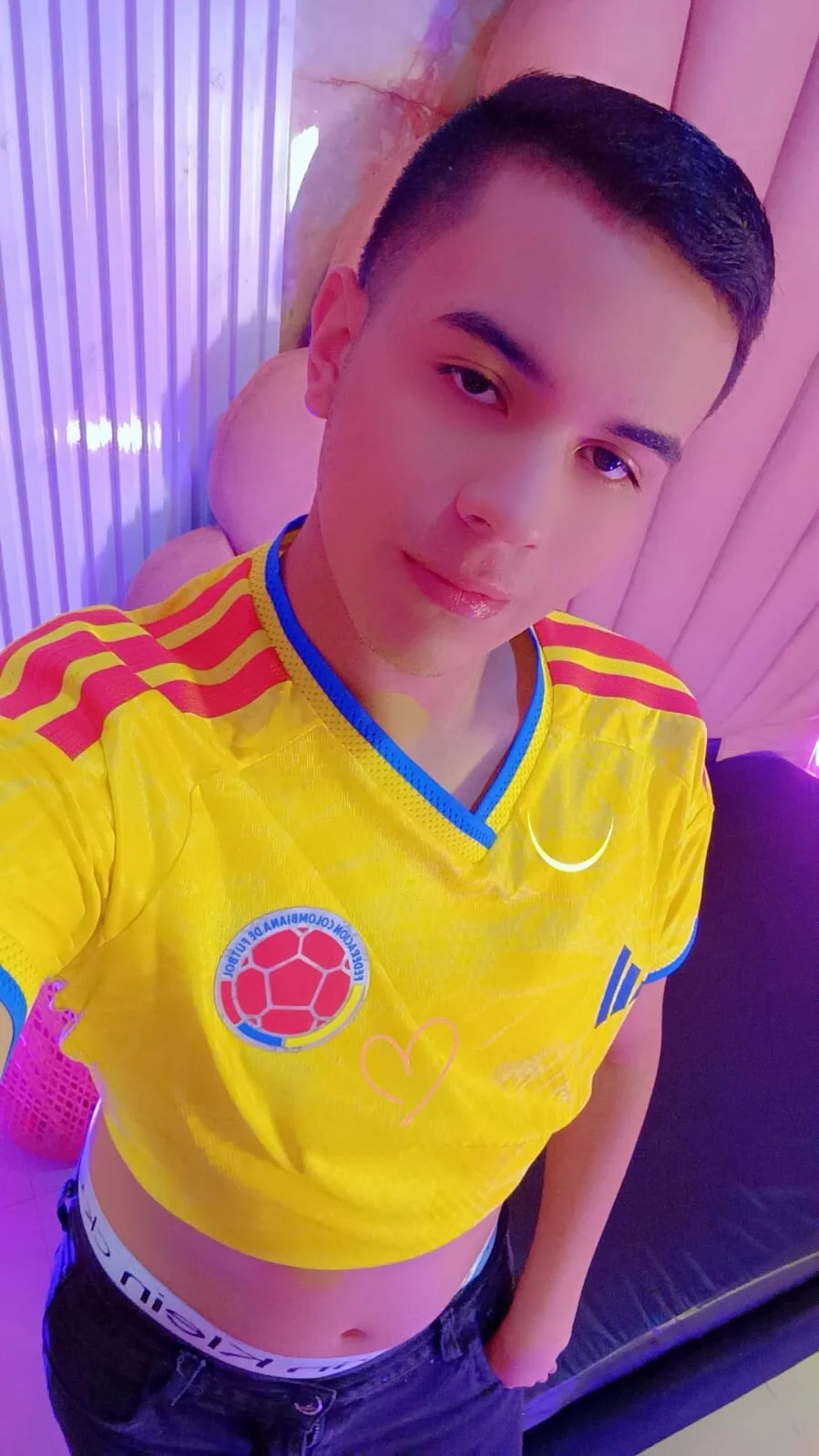 Axel_Wilde 님의 트렌드 중인 사진  9123개