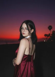 MollyKissXXX Public Pic 5