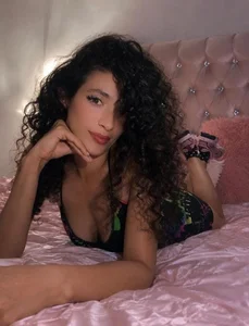 arianahillt Alegre, sencilla Pic 5