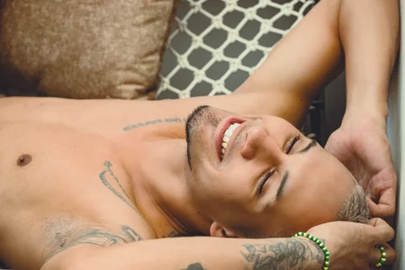 MagnusFrost Horny pretty boy Pic 3