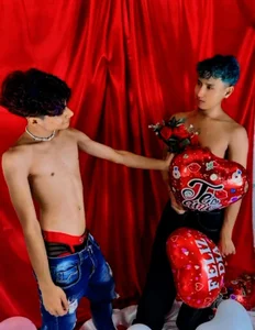 spicy_adonhis 😍💖 This Valentine's Day, I just want to get lost in your gaze. 💖😍 รูป  6