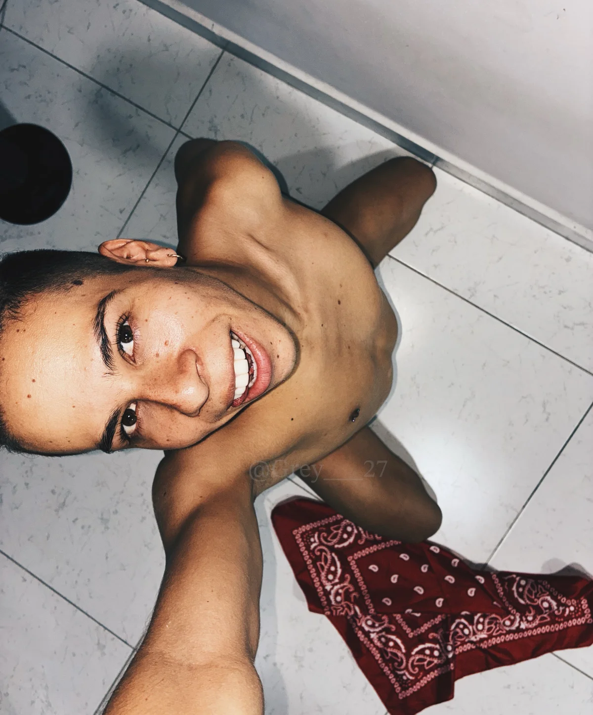 Foto em tendência de grey___27 9629