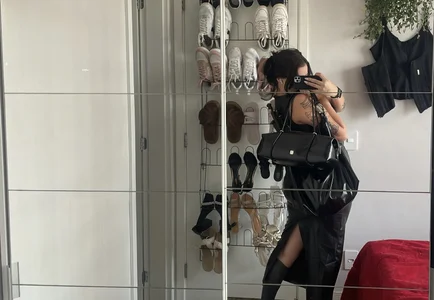 Public de ellaarievilo  4 Imagens