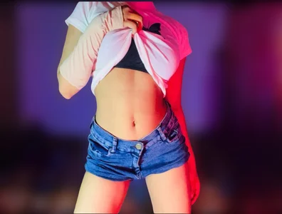 AavyaS_LittleMoon: Young & Horny 💋 ( фото)