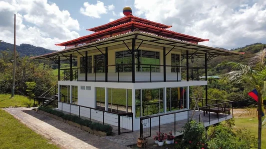 SHARLOTYJUANSTEVANPublic Bild 7