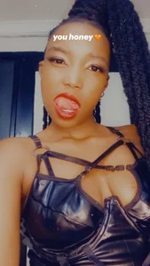 SexyAppleAss01 Public slika 2