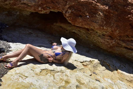 Jassy_Foxy Greece Foto 4