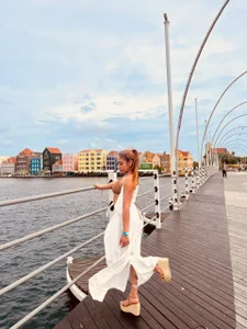 emily_parkerr I love my vacation🛥🏖🍹 Pic 2