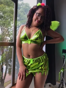 69_artemisa a fairy in your window🪟🧚‍♀️ Pic 4