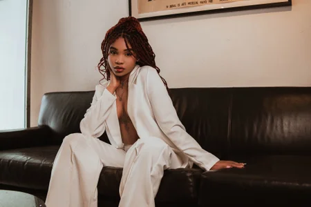 AriaFoster Elegant & Sophisticated🖤 Pic 3