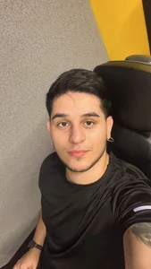 colin_lewis1 The gym Immagine 