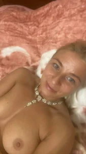 Public de Rose-777  8 Imagens