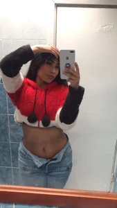 RubyHot_69 Public Pic 4